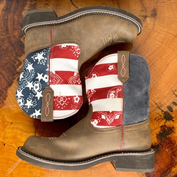 ***SOLD*** Ariat American Flag Western Cowboy Boots - Picture 5 of 7